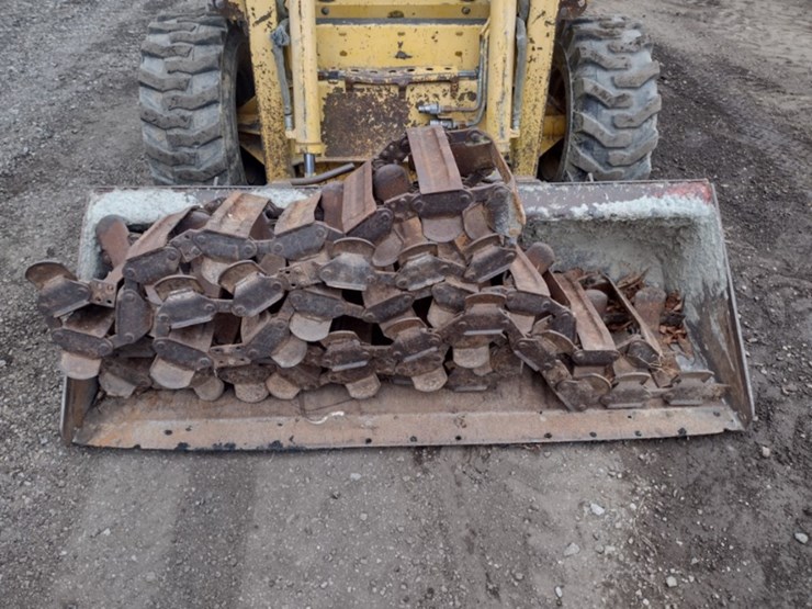 gehl-5635sxt-image-12