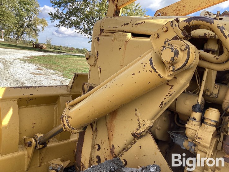 1960-caterpillar-d7c-image-12