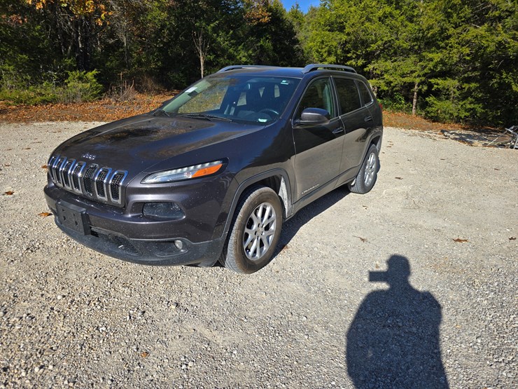 2016-jeep-cherokee-image-2