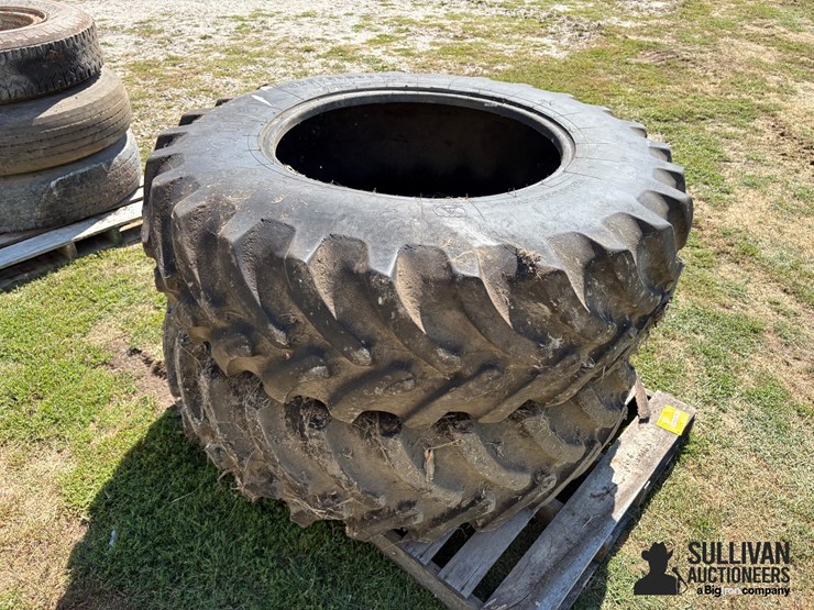 firestone-420/90r30-tires-image-3