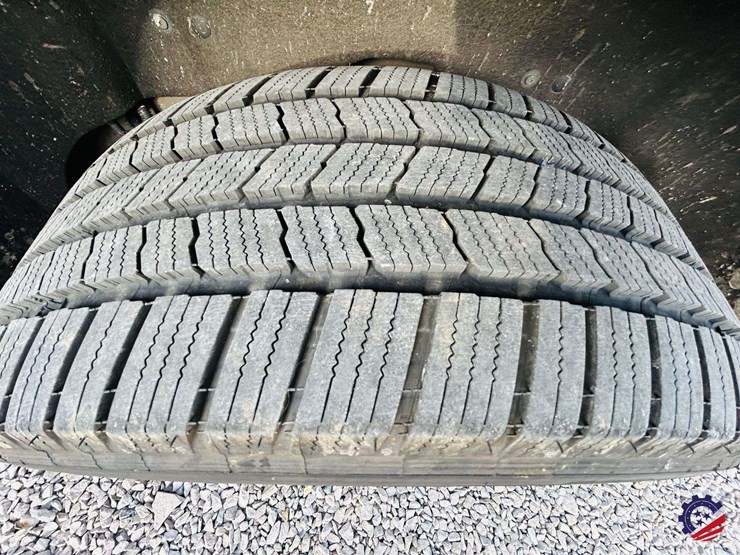 2018-gmc-yukon-denali-image-45