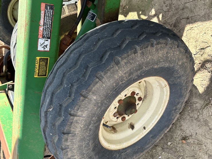 john-deere-635-image-11