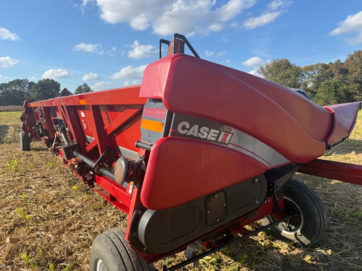 2011-case-ih-3412-image-40