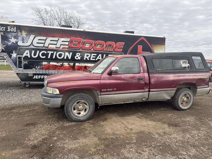 1994-dodge-ram-1500-laramie-slt-image-1