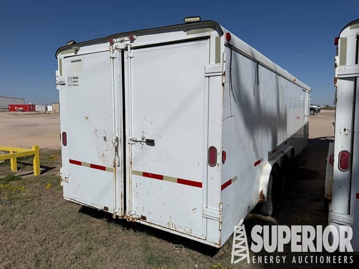 (x)-(3-4)-2015-w-w-trailer-mfg-28'l-3-axle-enclos...-image-3