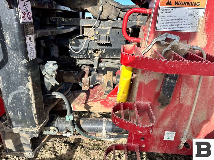 2014-case-ih-370-image-46