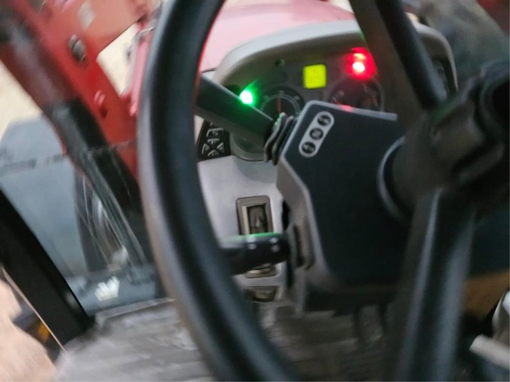 case-ih-mxu100-image-38