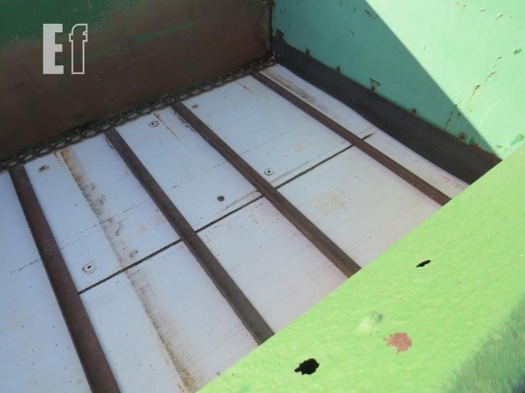 john-deere-350-image-7