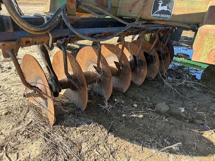 john-deere-26-image-23