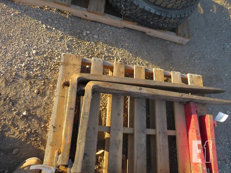 5'-pallet-forks-image-1