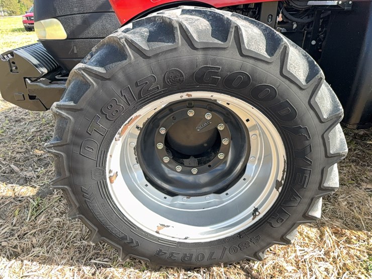 case-ih-magnum-335-image-44