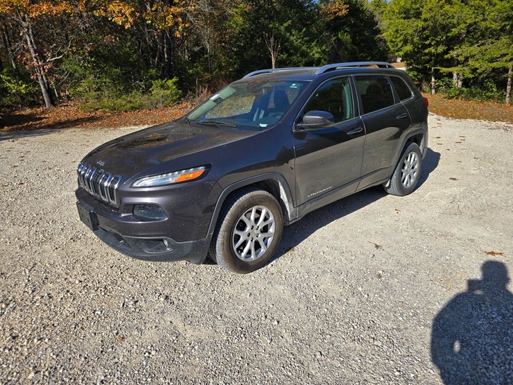 2016-jeep-cherokee-image-3