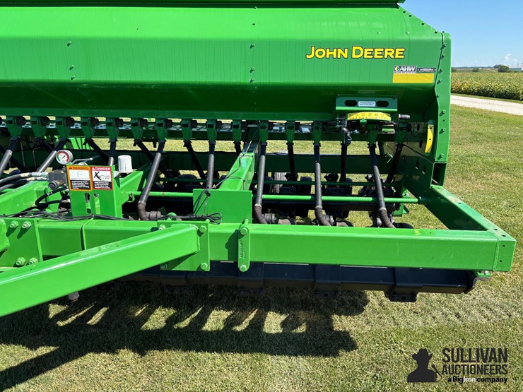 2015-john-deere-1590-image-13