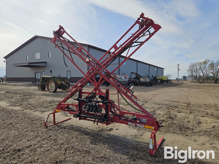 hiniker-century-60'-3-pt-sprayer-image-1