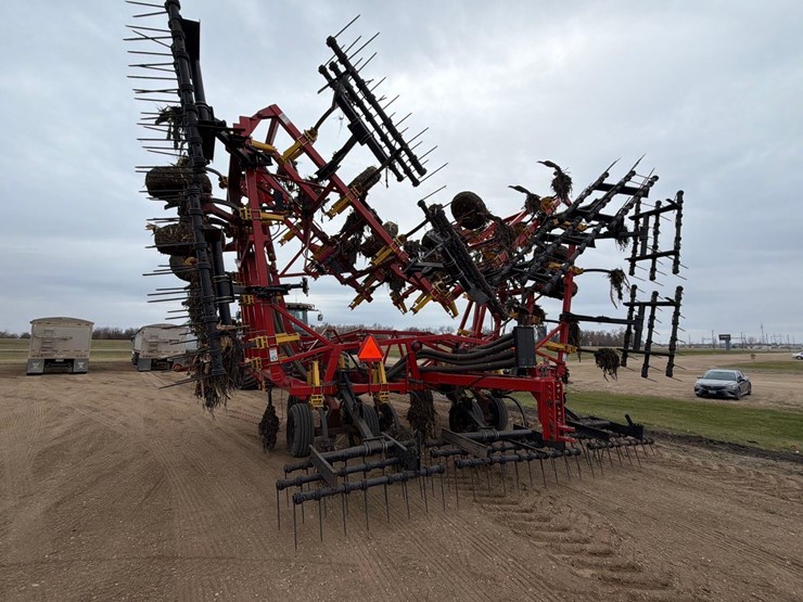 2014-bourgault-9400-image-4