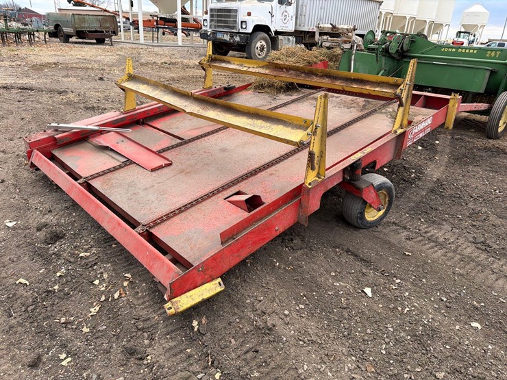 john-deere-24t-image-26