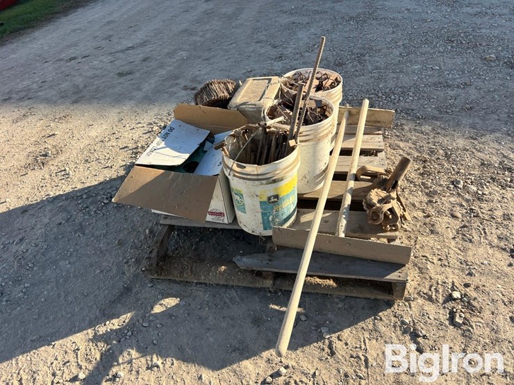 pallet-of-concrete-working-supplies-&-tools-image-6