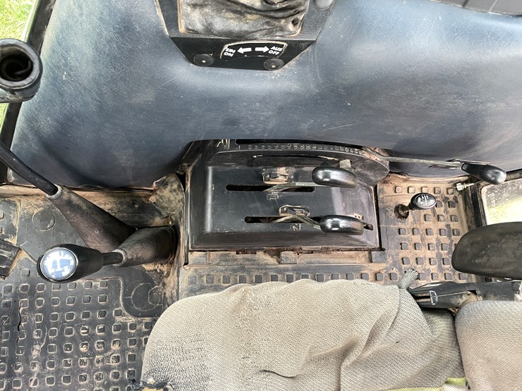 deutz-allis-7120-image-26