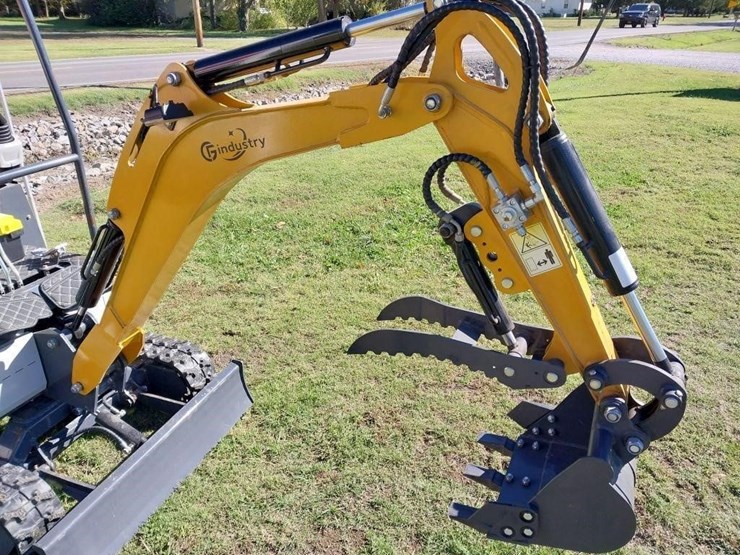 new-cfg-industry-gas-mini-excavator-w/-hyd-thumb-image-4