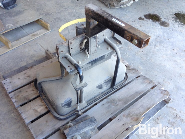 fimco-receiver-hitch-mount-rotary-seeder/spreader-image-1