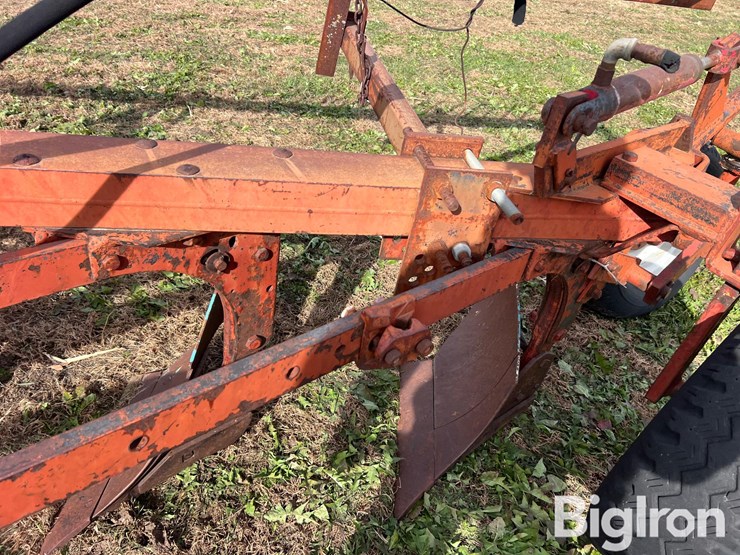 4-bottom-plow-image-12