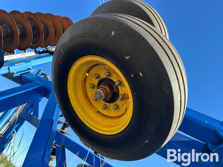 2012-landoll-7431-26-image-20