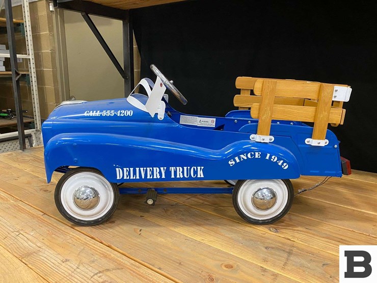 instep-toy-pedal-delivery-truck-image-2