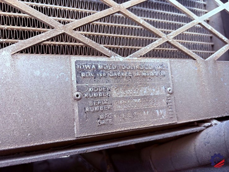 2012-peterbilt-337-image-32