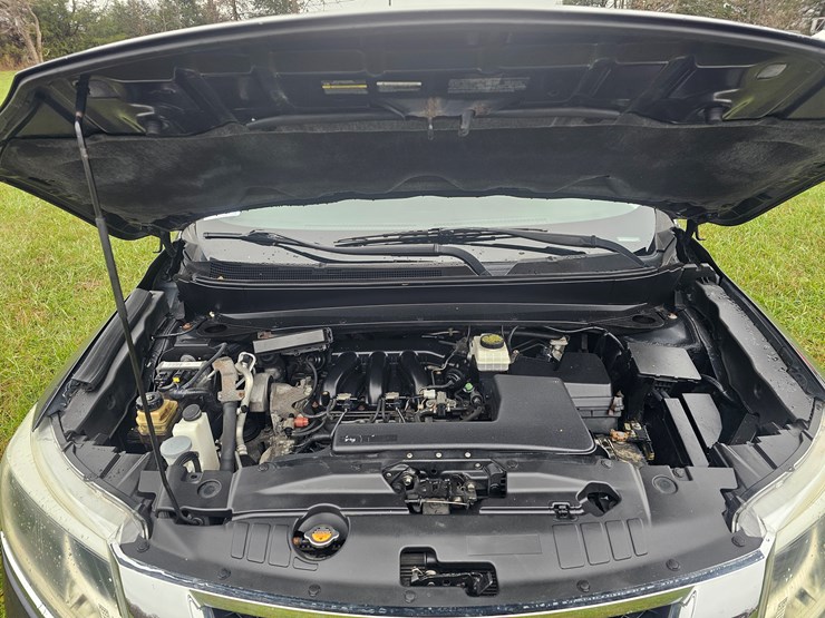 2013-nissan-pathfinder-image-21