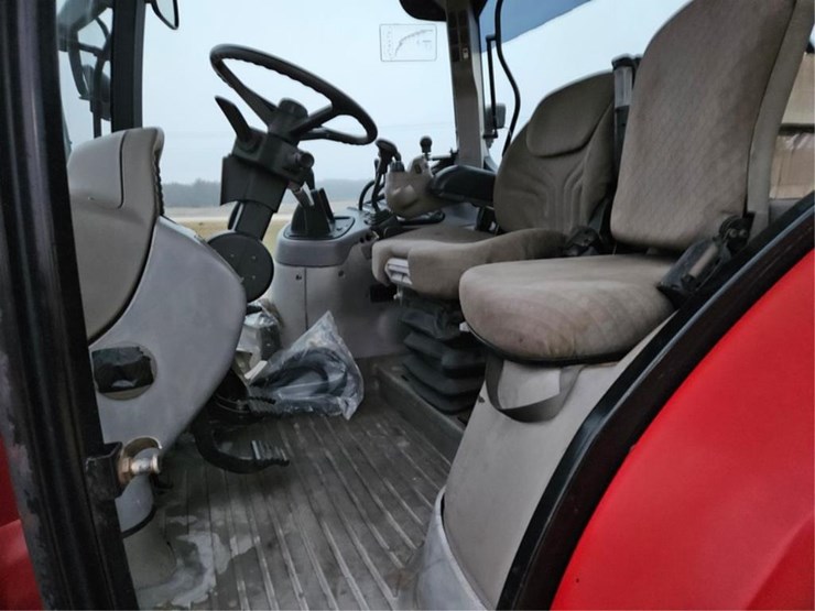 case-ih-mxu100-image-25