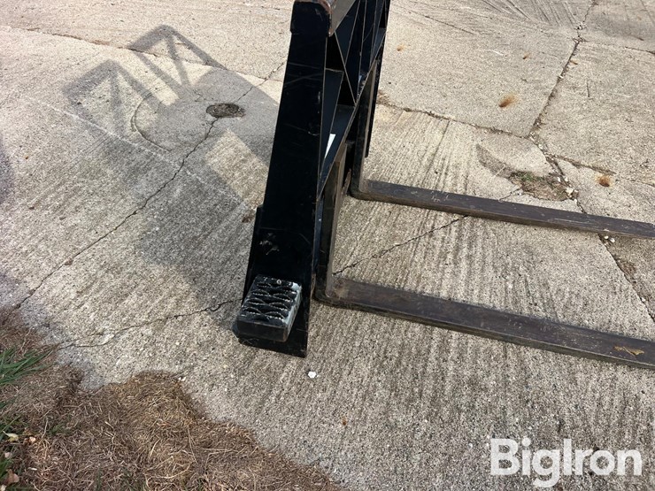 accessories-unlimited-llc-au-01-0500-st-np-step-thru-pallet-fork-image-10