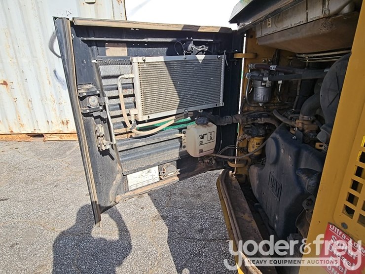 2022-caterpillar-299d3-xe-image-18