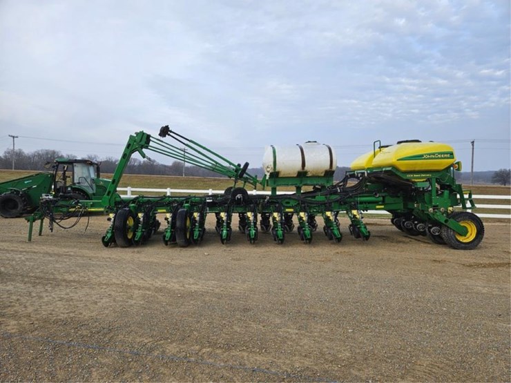 john-deere-1770nt-image-2