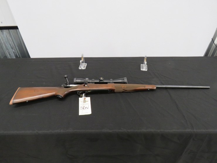 winchester-model-70-xtr-featherweight-7mm-rem/mag-bolt-action-rifle-image-15