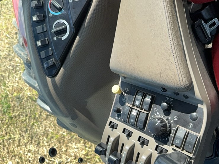 case-ih-magnum-335-image-120