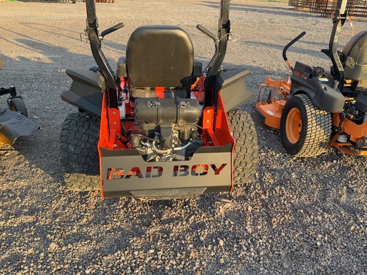 #3090-•-2022-bad-boy-rebel-zero-turn-lawn-mower-image-9