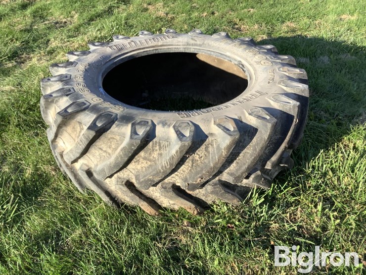 trelleborg-tm800-540/65r34-bar-tire-image-2