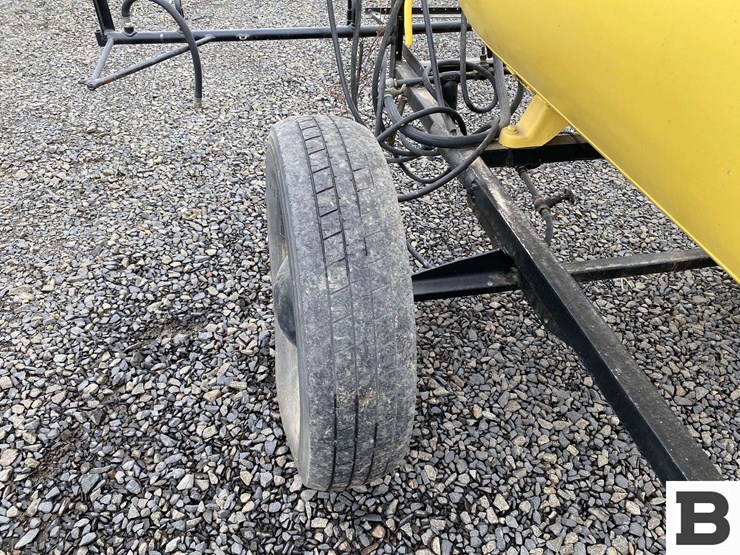 ..-vintage-compressor-trailer-image-20