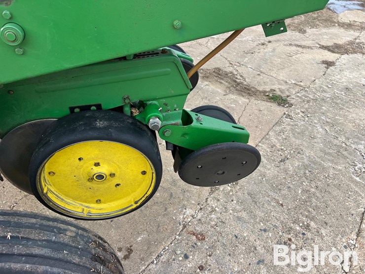 john-deere-7000-image-19