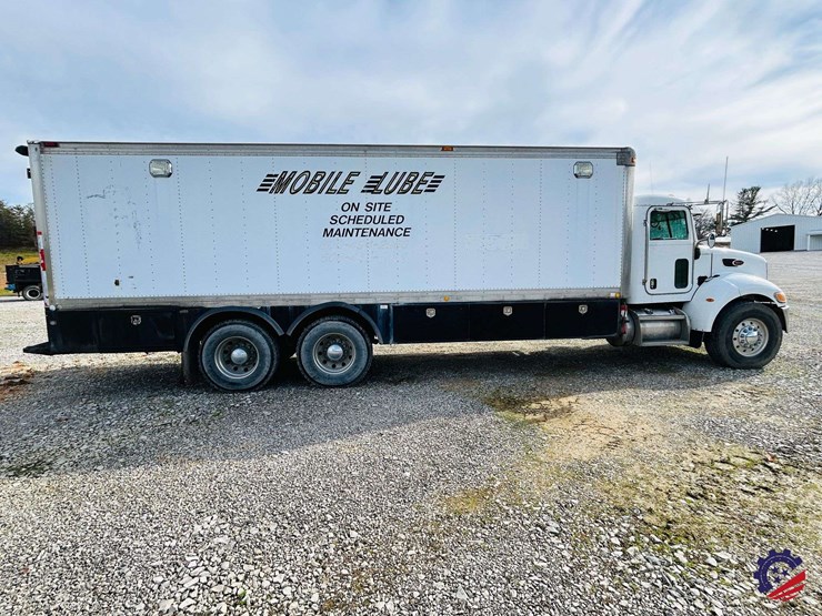 2007-peterbilt-340-image-8