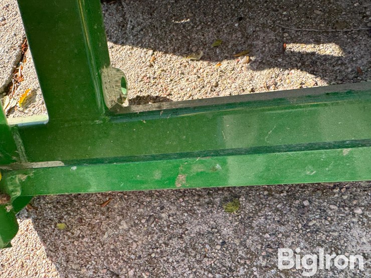 mds-5219g-euro-unitach-loader-to-skid-steer-adapter-plate-image-9