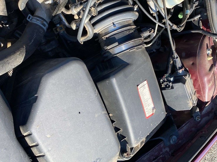 2000-cadillac-deville-sedan-image-39