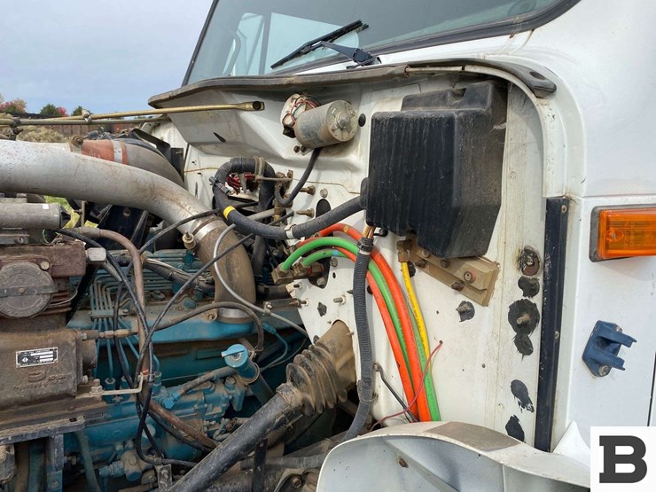 1992-international-4900-image-36