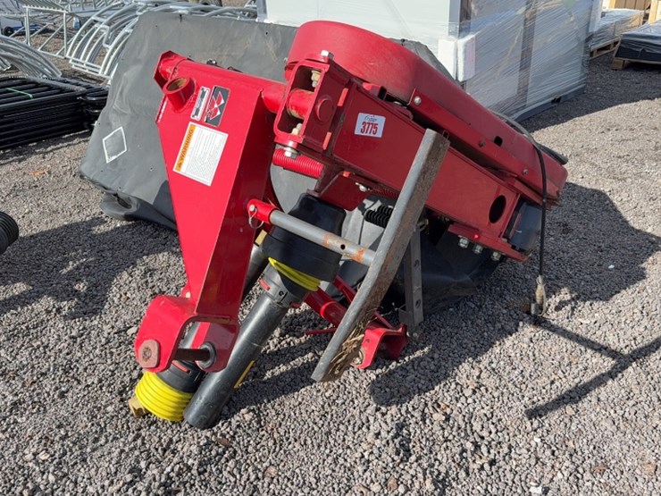 massey-ferguson-1328-image-5