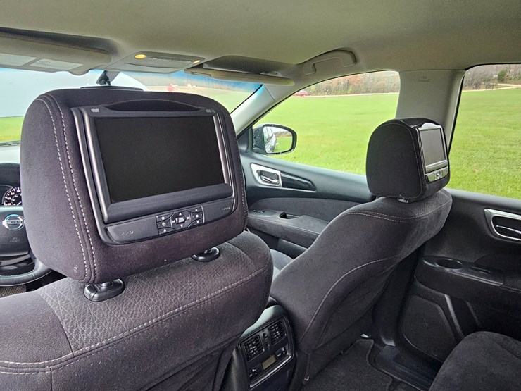 2013-nissan-pathfinder-image-48
