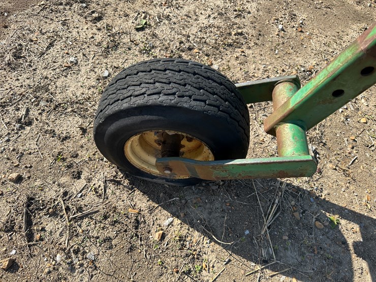 john-deere-845-image-5