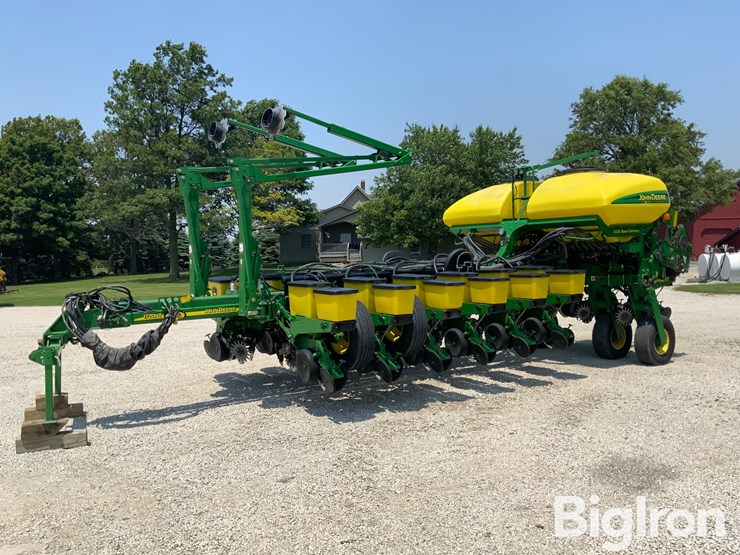 2009-john-deere-1770nt-image-1