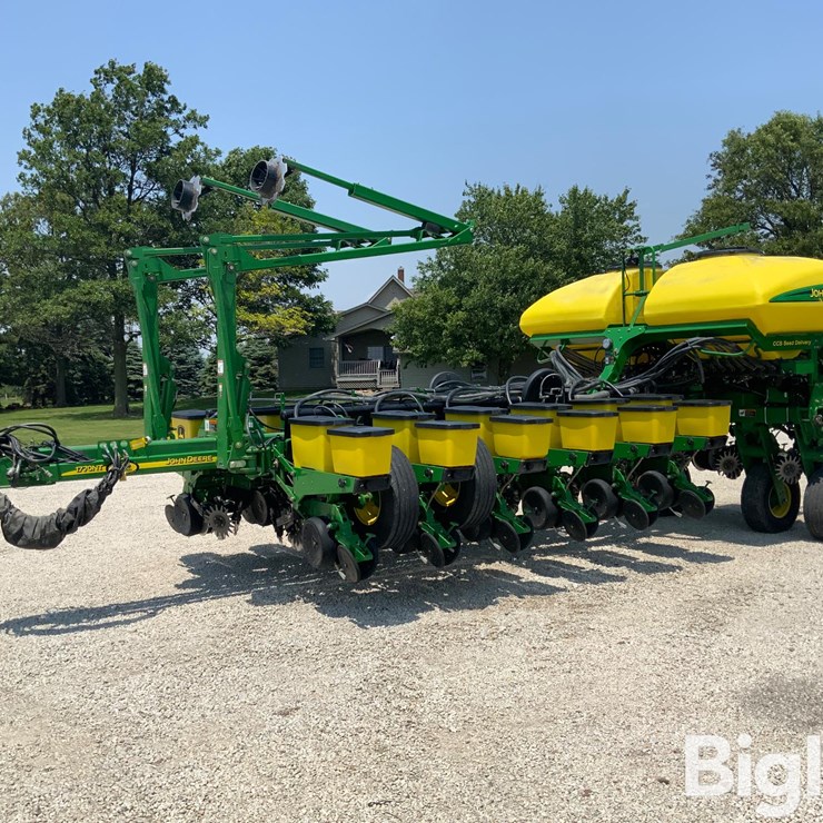 2009 JOHN DEERE 1770NT