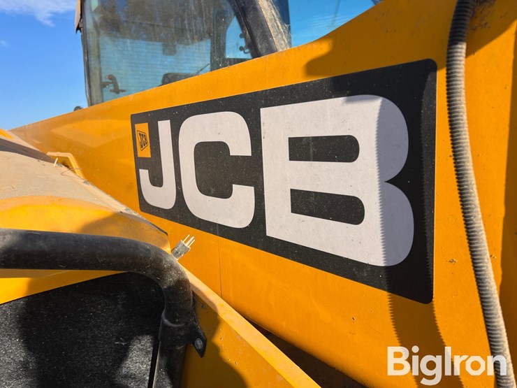 2020-jcb-542-70ag+-telehandler-image-14