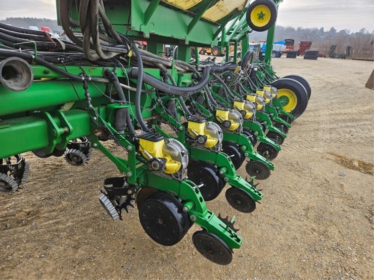 john-deere-1770nt-image-22